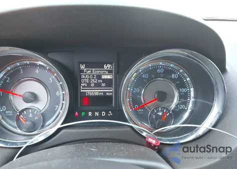 2014 Chrysler Town & Country Touring from USA, damaged, VIN 2C4RC1BG6ER196392